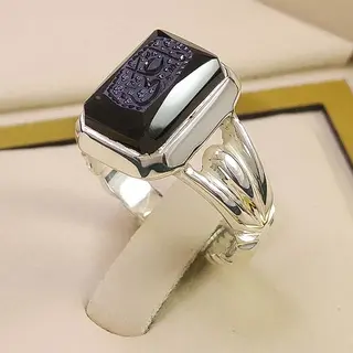 انگشتر نقره مردانه عقیق یمنی مشکی خطی کد S2537